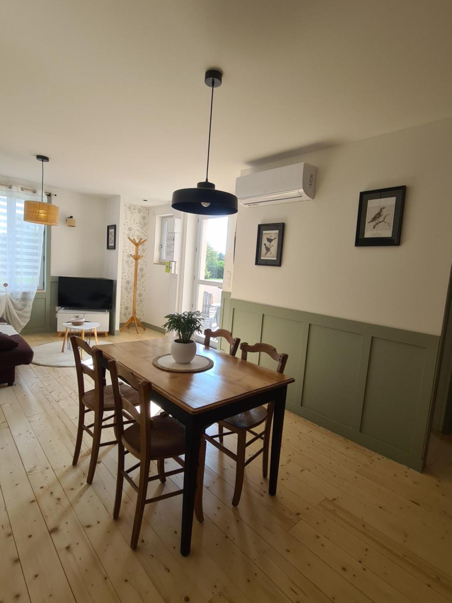 Le Nid Du Bosquet Apartment อีซัวร์ ภายนอก รูปภาพ