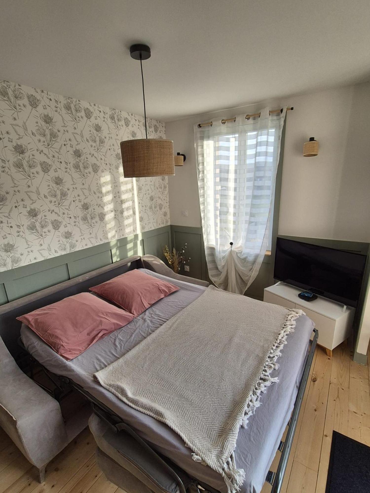 Le Nid Du Bosquet Apartment อีซัวร์ ภายนอก รูปภาพ